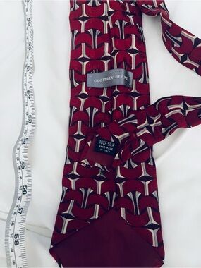 Geoffrey Beene Burgundy Geometric Silk Tie